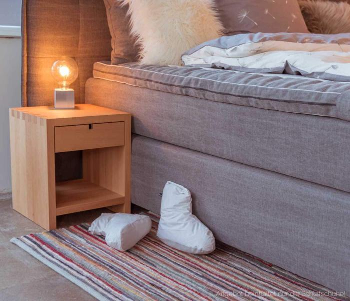 Schlafschuhe gefüllt mit Synthetik